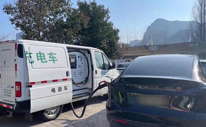 美姑汽车搭电